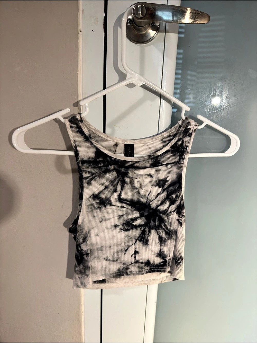 Tie-Dye Crop Tank in Black & White Like New